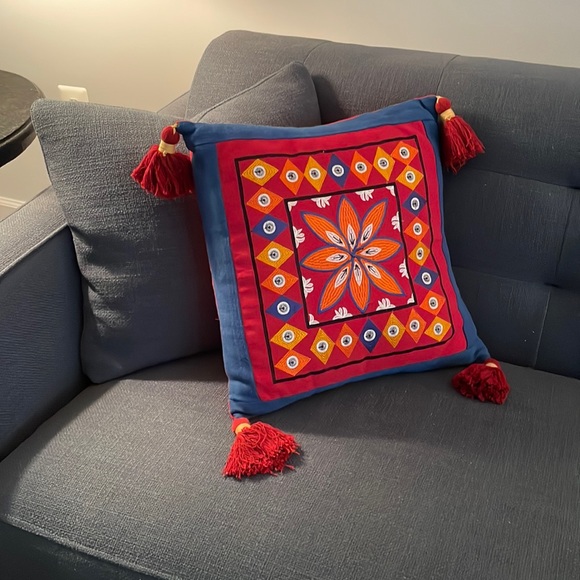 Embroidered Cushion Cover With Tassels - Picture 2 of 11